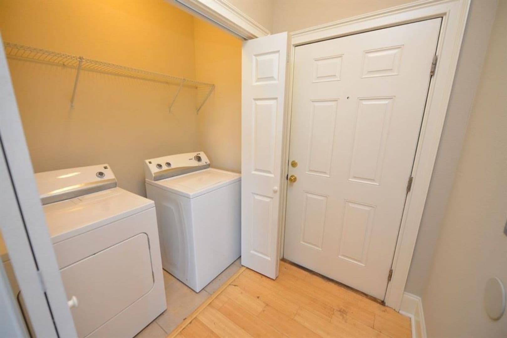 Tallahassee Apartment: 454 St. Francis St.
