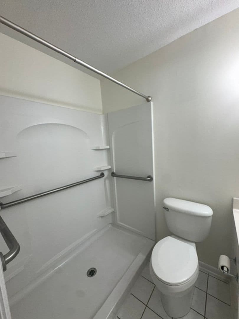 Tallahassee House: 180 SE Villas Ct C