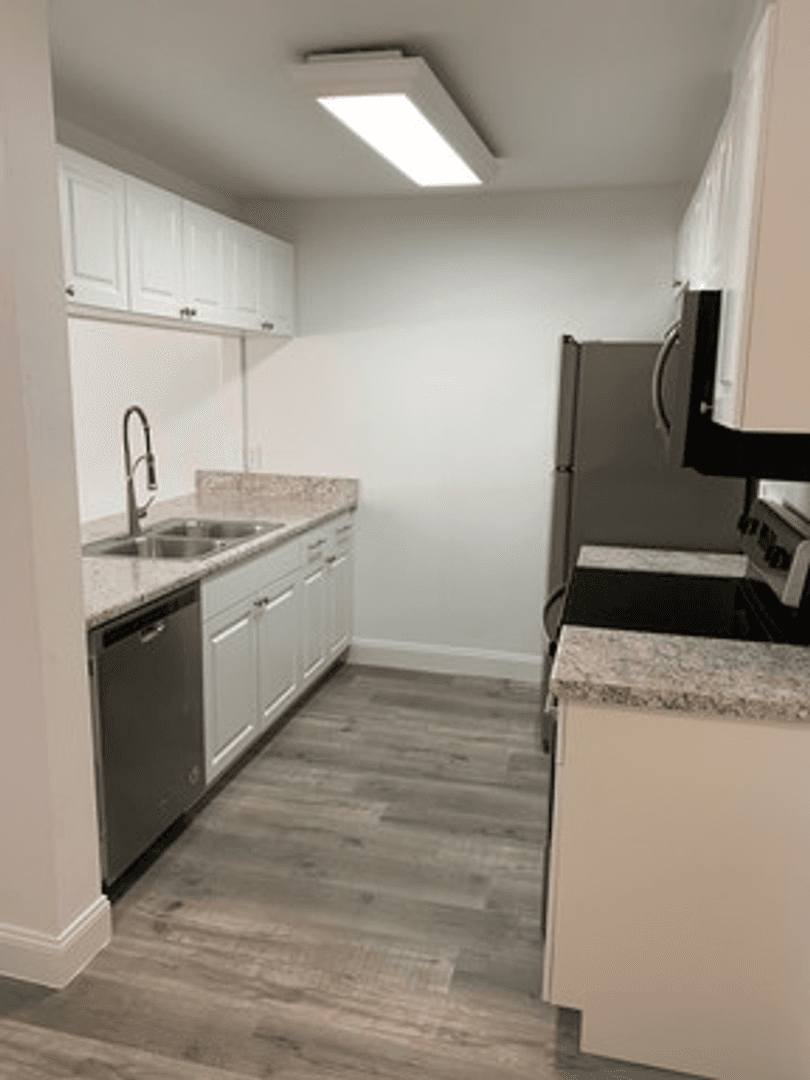 Tallahassee Apartment: 1612 Overstreet