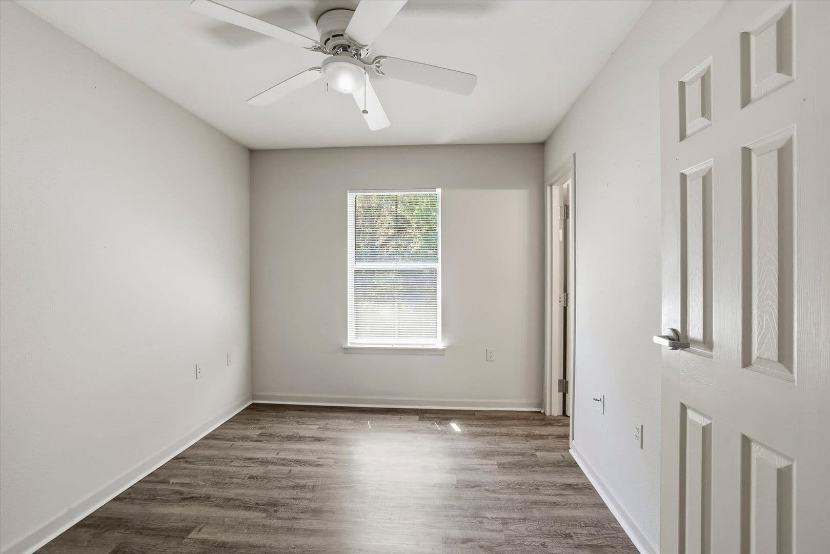 Tallahassee Apartment: 1609 W. Pensacola st