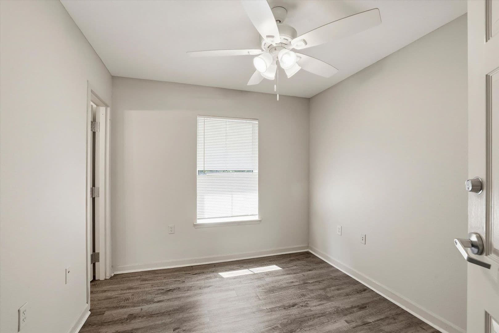 Tallahassee Apartment: 1609 W. Pensacola st