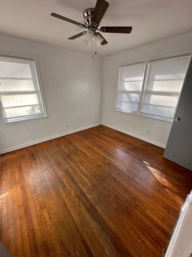 Tallahassee House: 1638 Sharkey St.