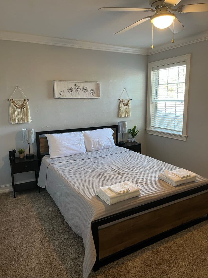 Tallahassee Apartment: 119 Cadiz Street