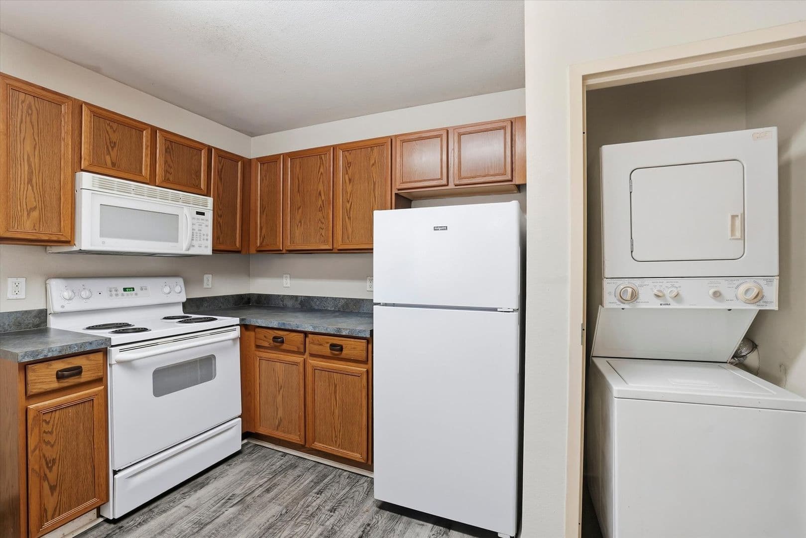 Tallahassee Apartment: 1609 W. Pensacola st