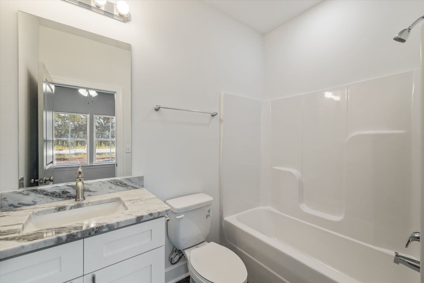 TALLAHASSEE Apartment: 1720 Airport Drive