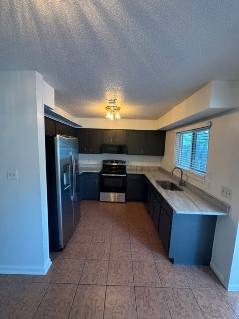 Tallahassee House: 180 SE Villas Ct C