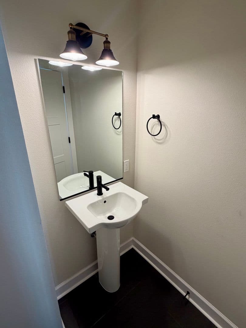 Albany Townhome: Montgomery Place