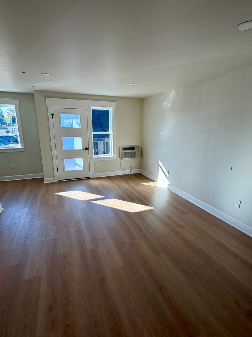 Albany Townhome: Montgomery Place