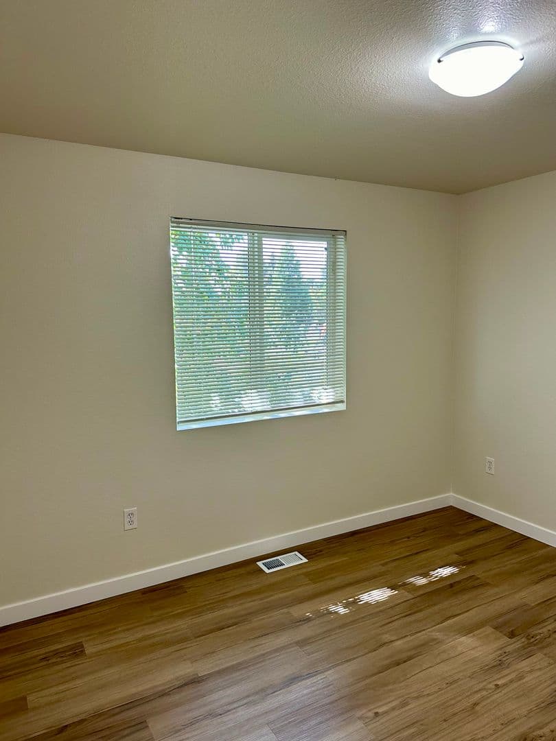 Albany Townhome: 837 Morse Ave. SW
