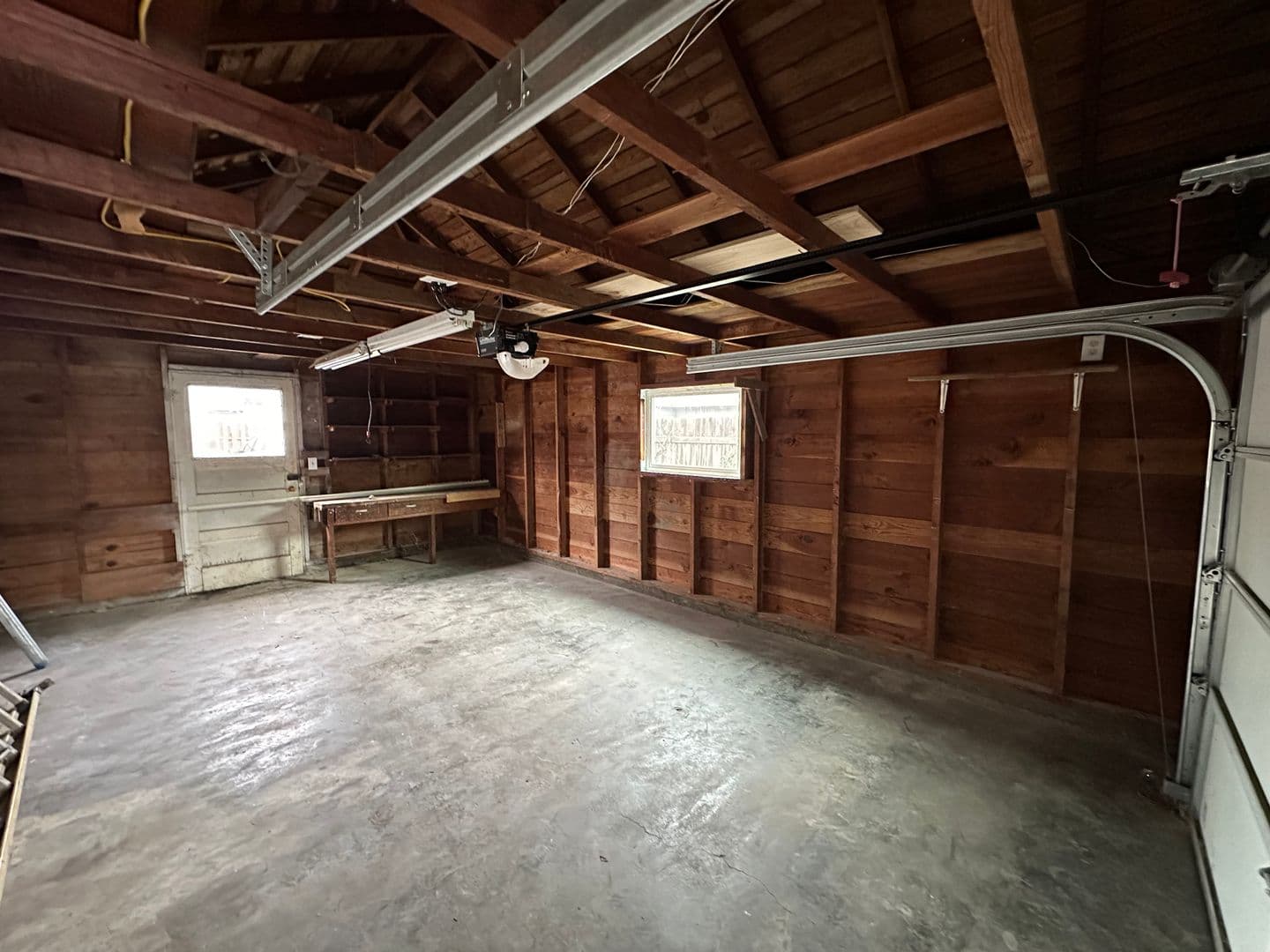 Albany Apartment: 1143/1145 12th Ave SW
