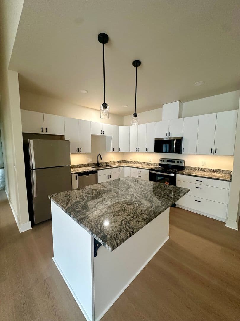 Lebanon Apartment: 767-773 10th Street