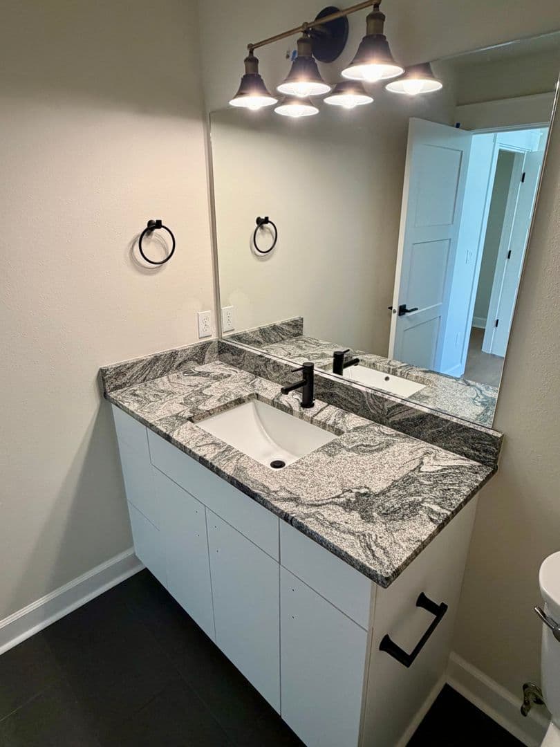 Albany Townhome: Montgomery Place