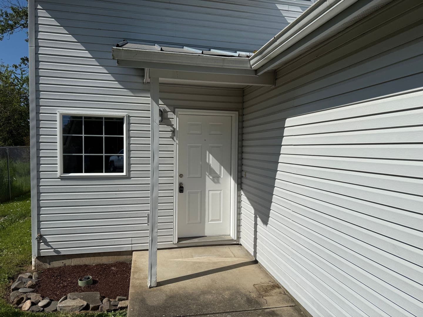 Albany Apartment: 1725-1737 Front Street