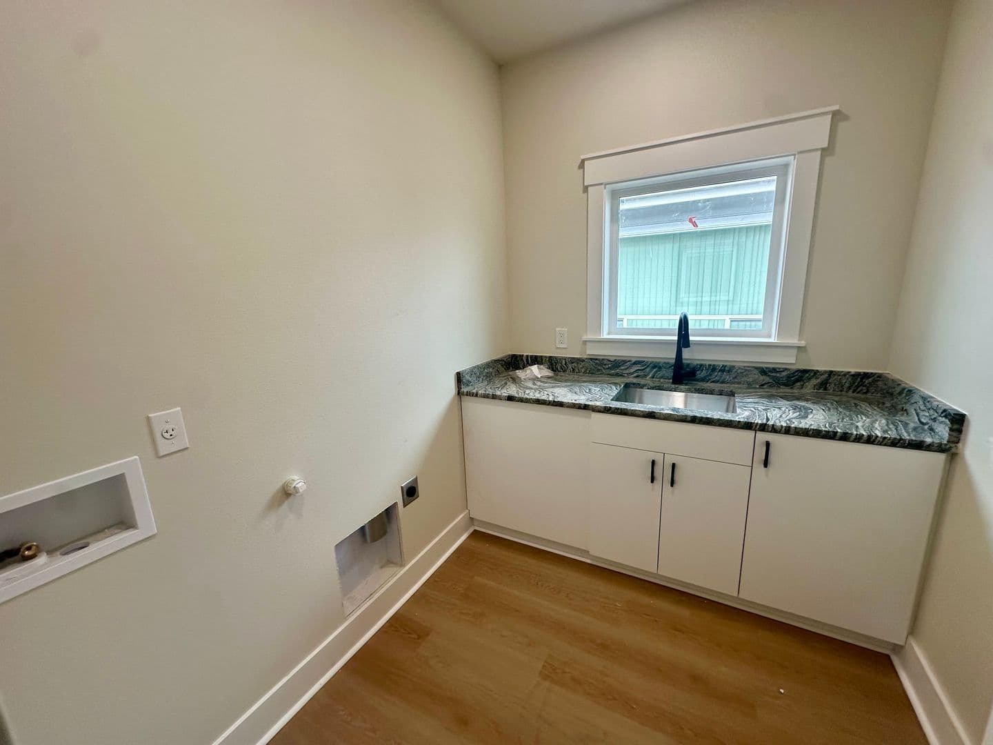 Lebanon Apartment: 767-773 10th Street