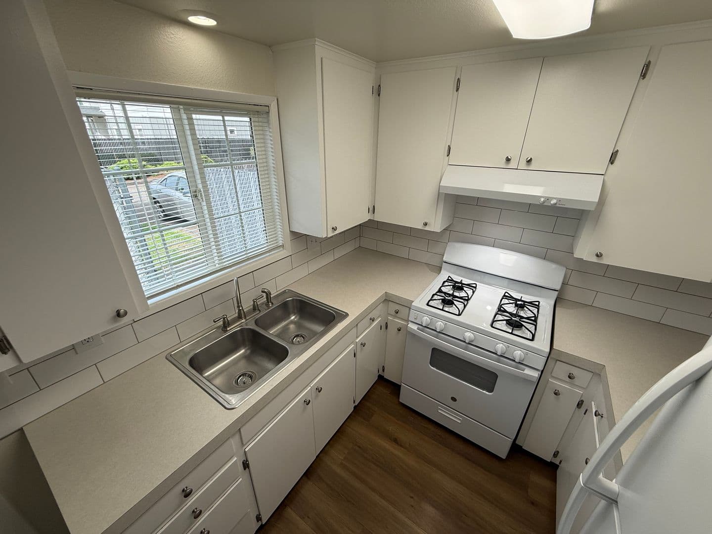 Albany Apartment: Springwood Manor