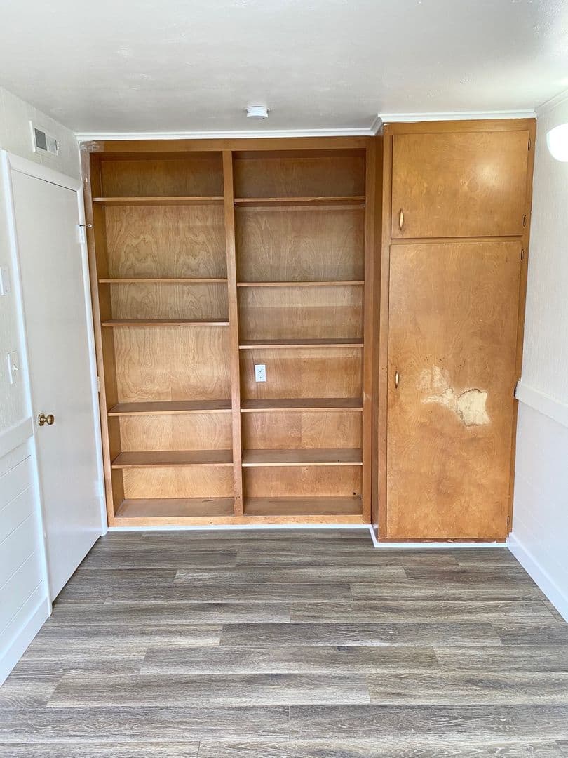 Albany Apartment: 805/815 Elm St. SW