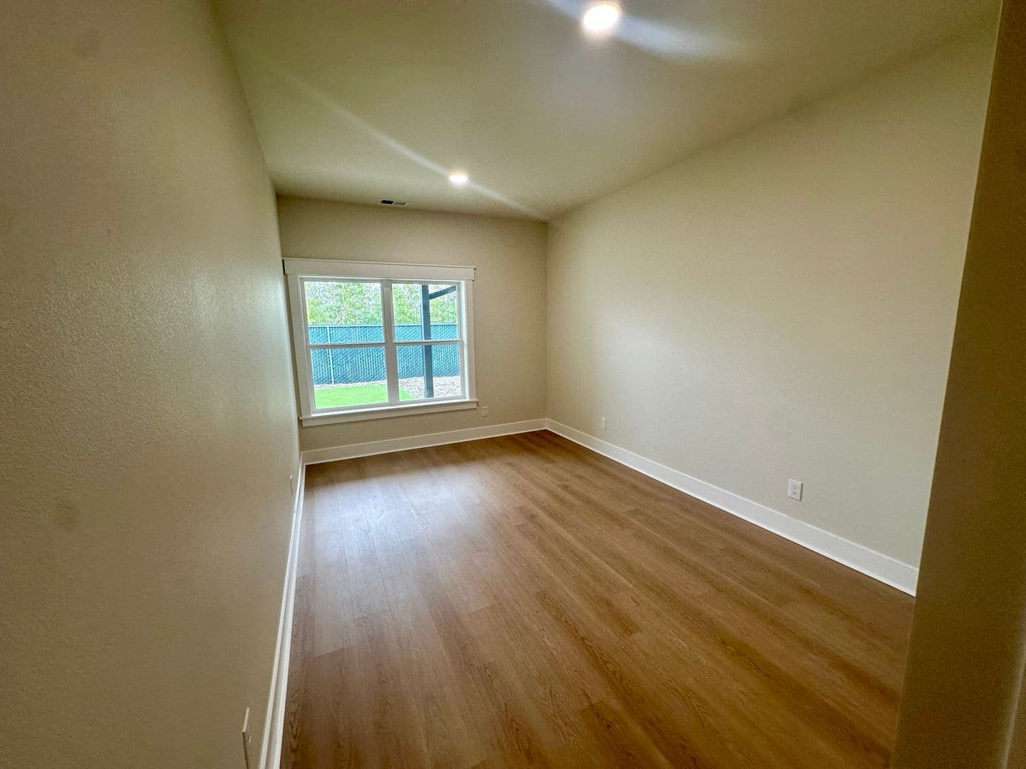 Lebanon Apartment: 767-773 10th Street