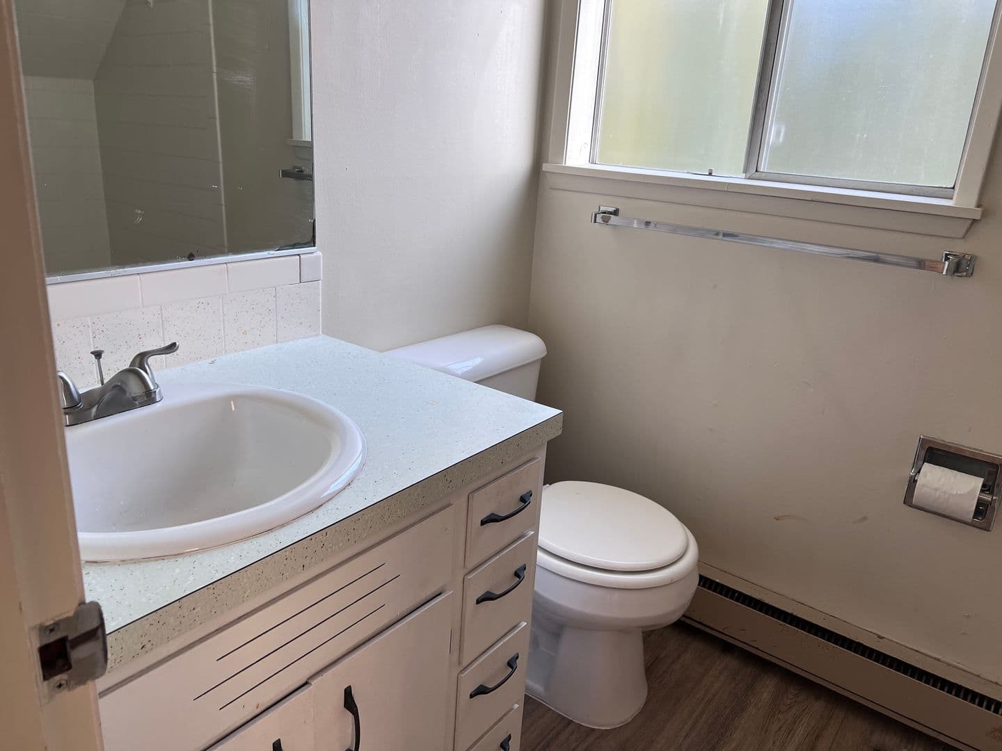 Stanwood Apartment: 9827 270th St NW - 5