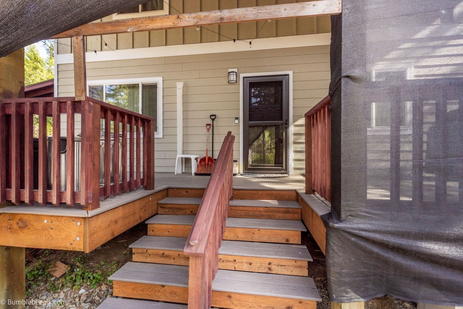Newport Apartment: 4450 Hwy 211