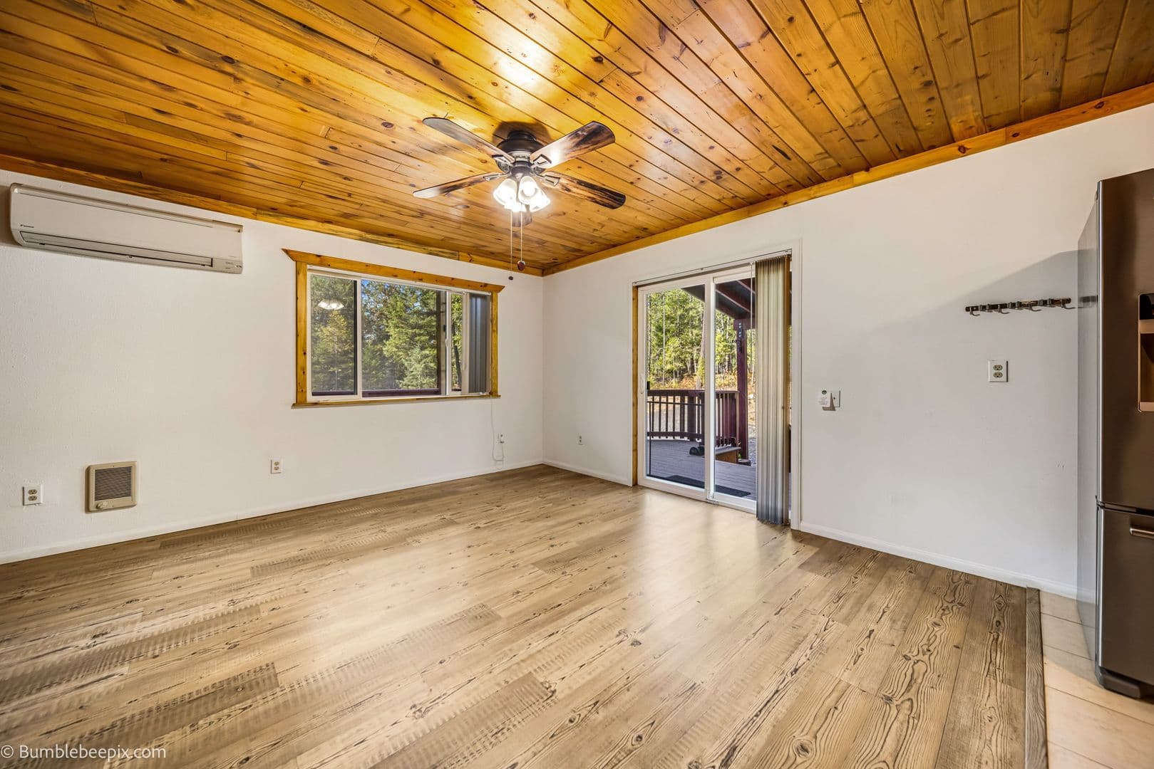 Newport Apartment: 4450 Hwy 211