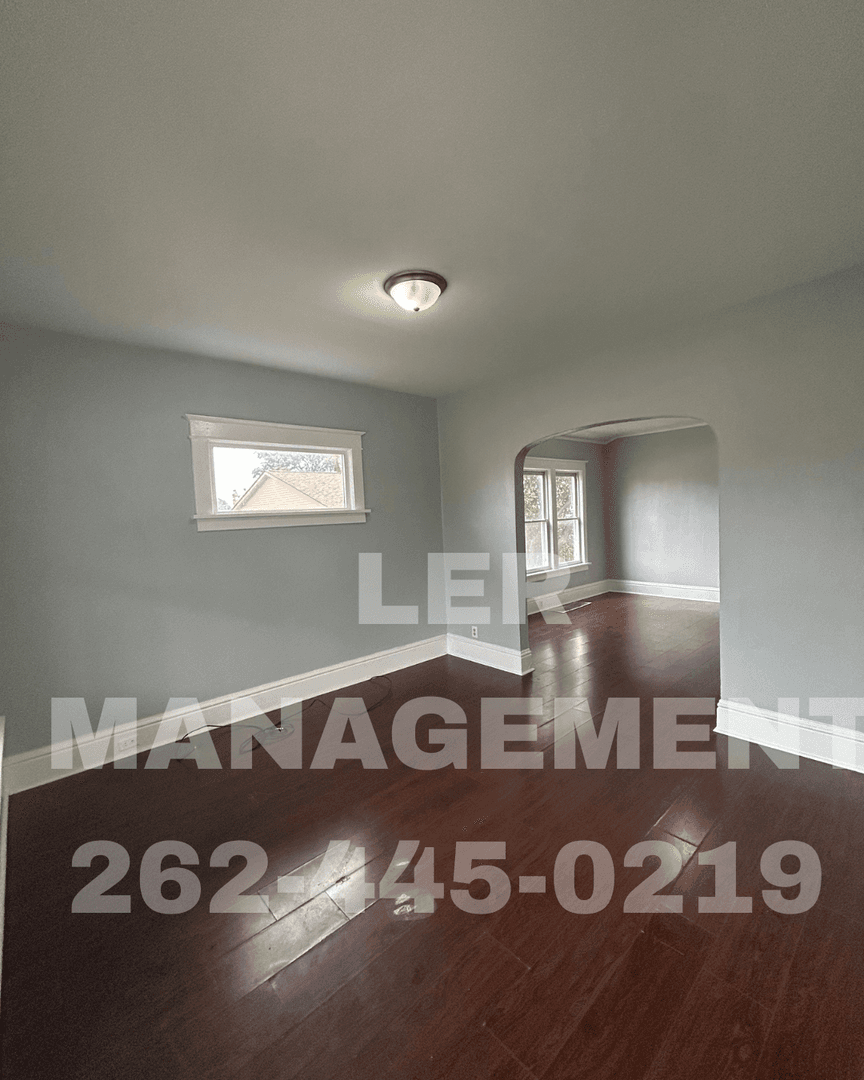 Kenosha Apartment: 7324 38th Ave
