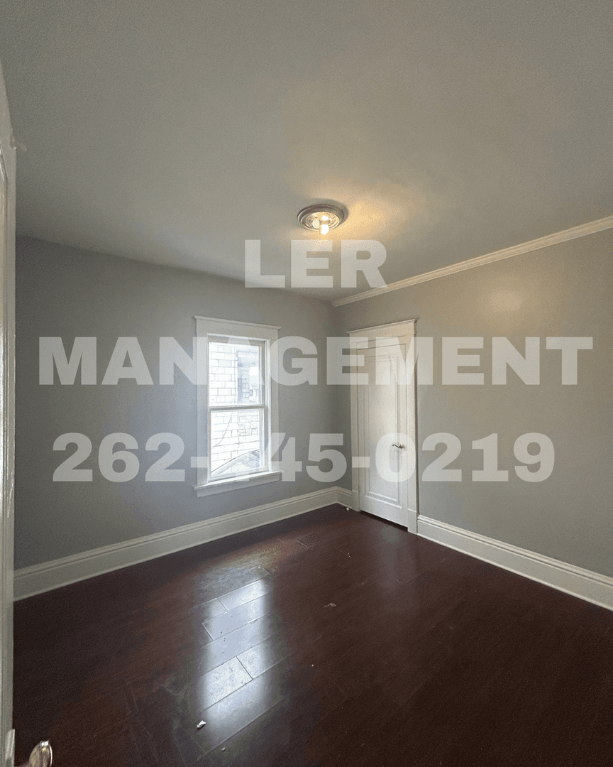 Kenosha Apartment: 7324 38th Ave