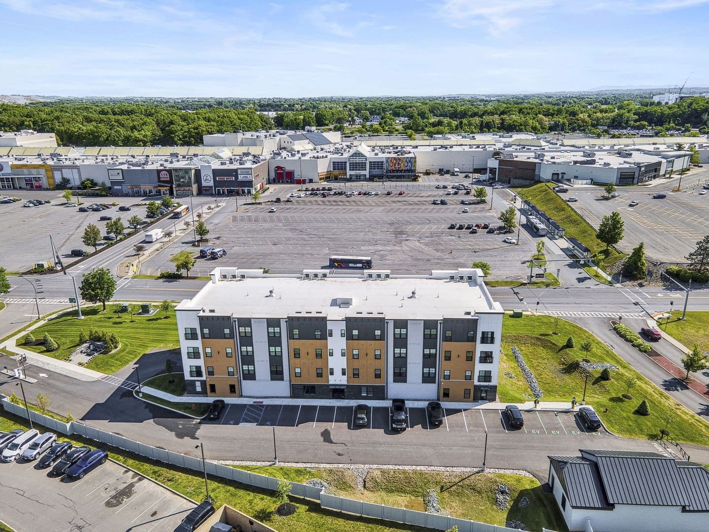 Albany Apartment: 2 Crossgates Mall Road - 1301
