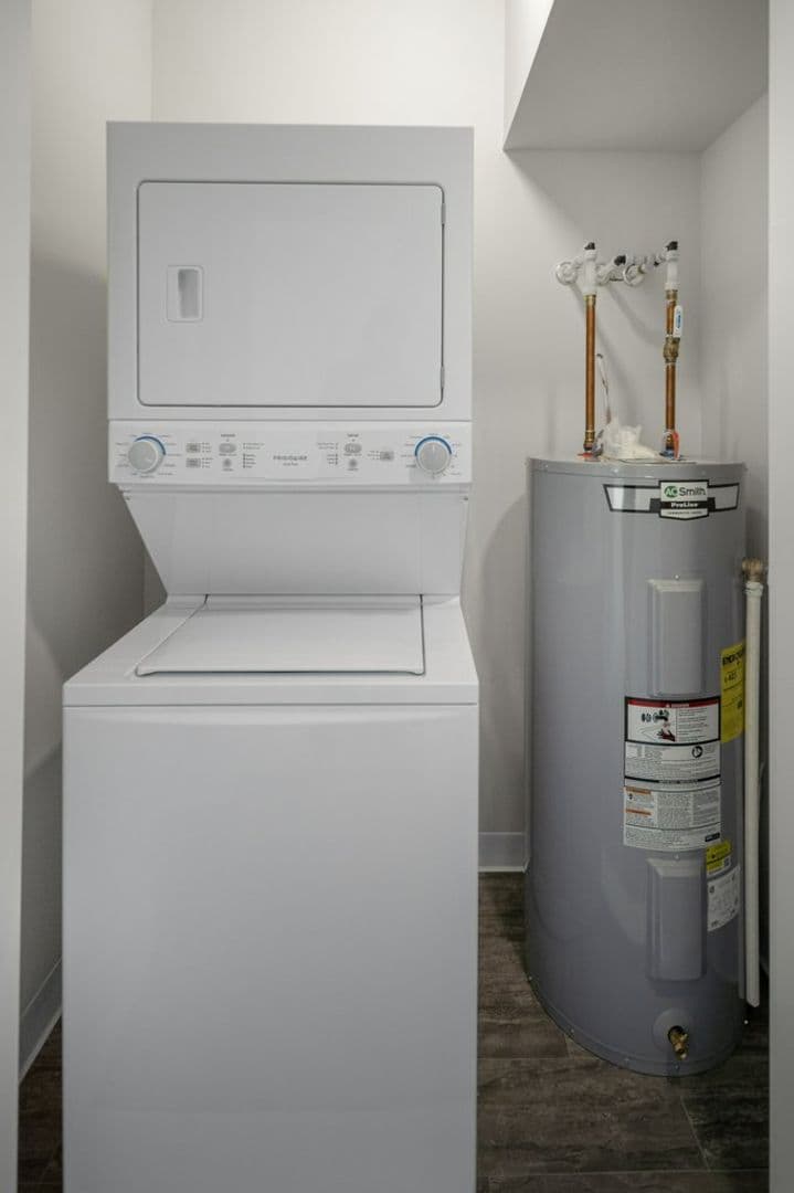 Schenectady Apartment: 721 Burdeck Street - Unit 4