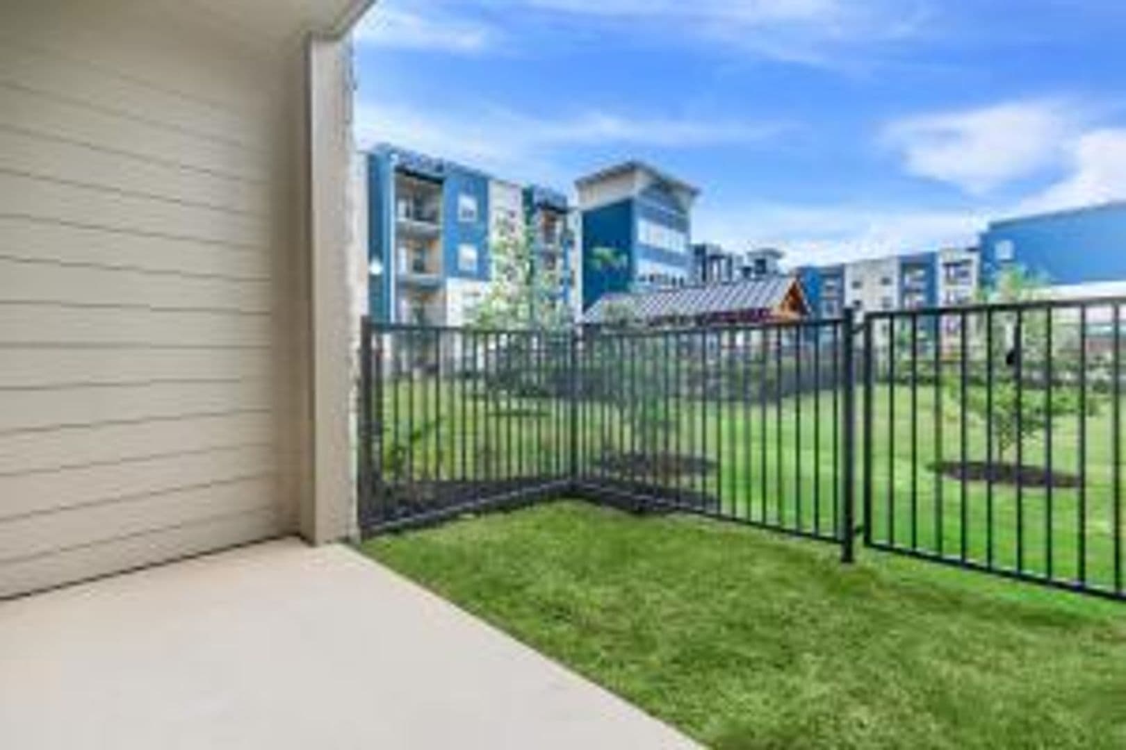 New Braunfels Apartment: 614 Central Pkwy