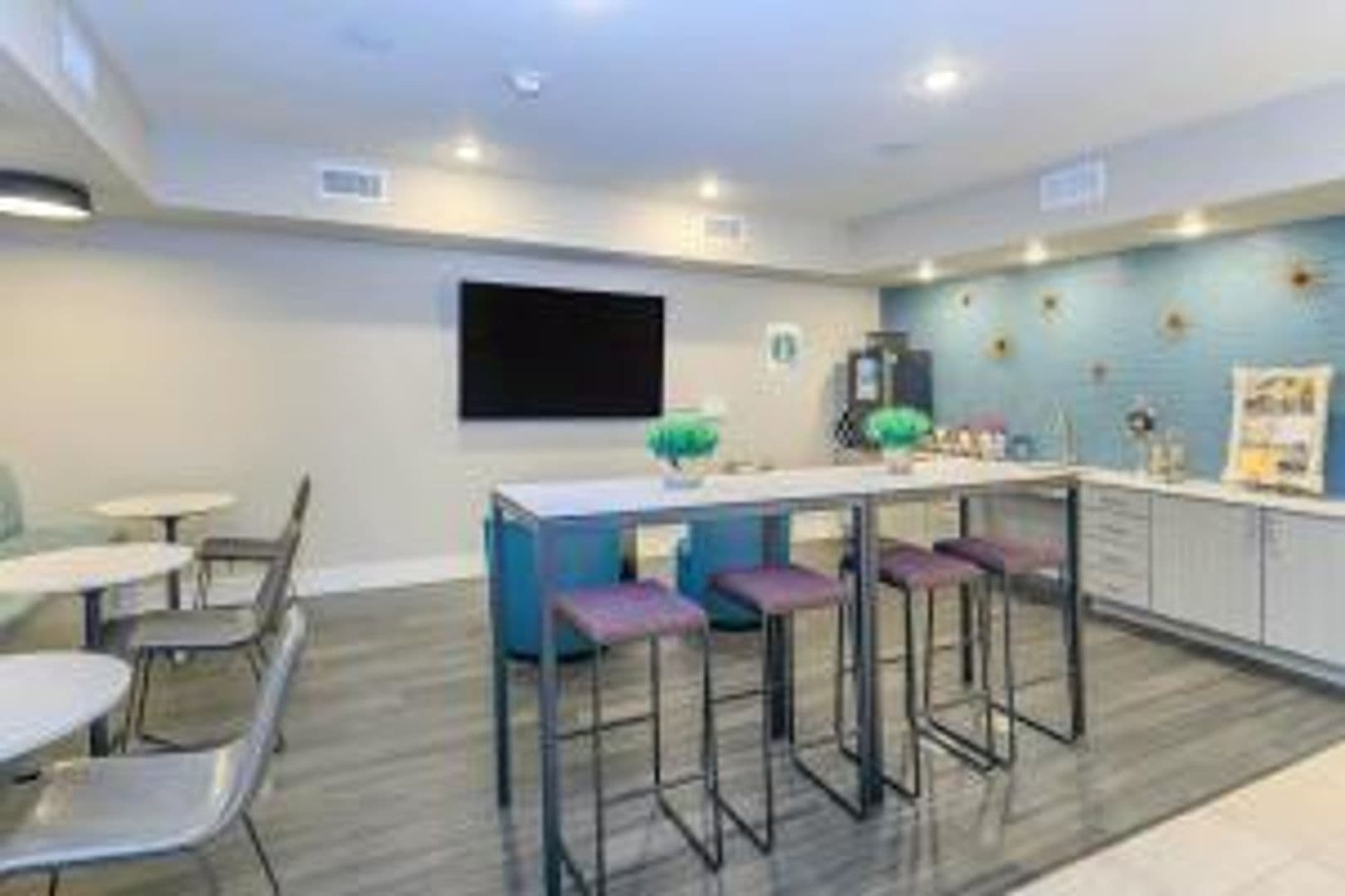 New Braunfels Apartment: 614 Central Pkwy