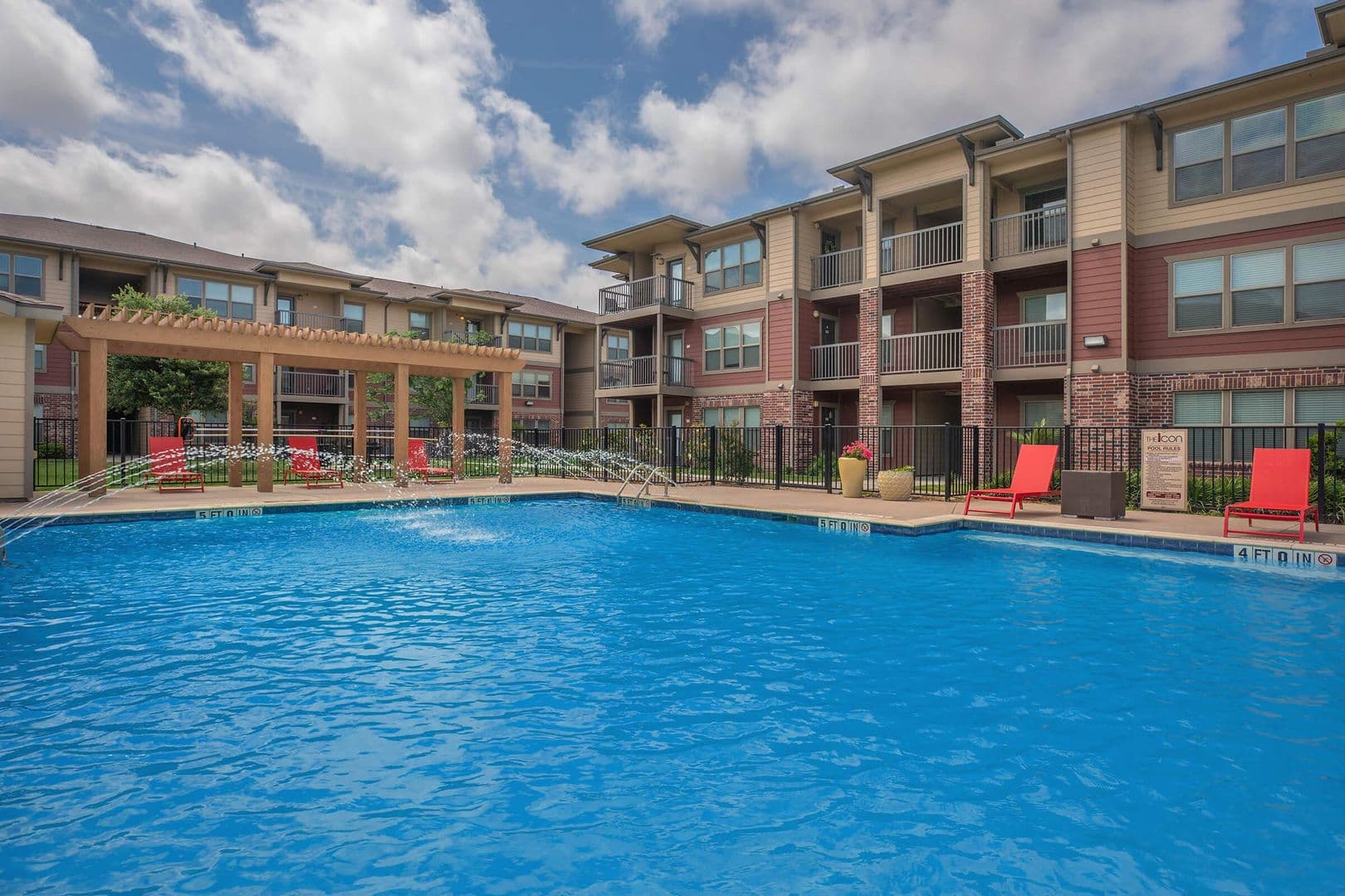 Corpus Christi Apartment: 6901 Saratoga Blvd