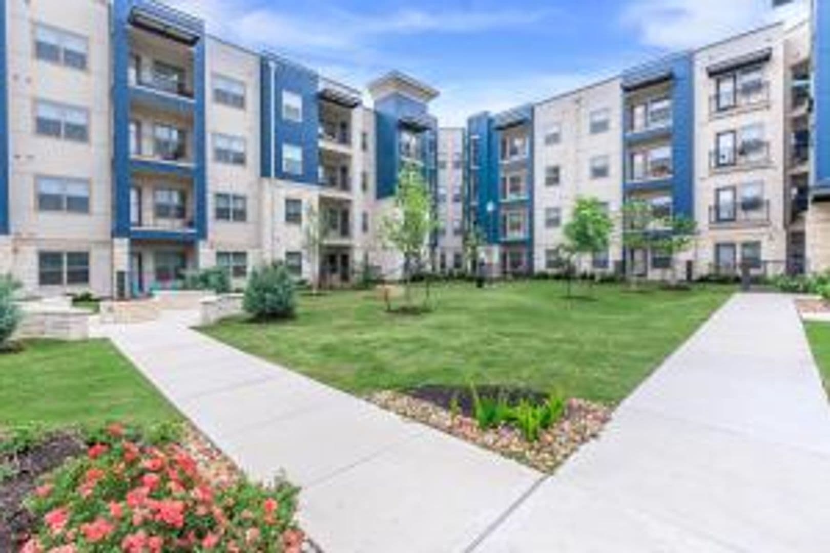 New Braunfels Apartment: 614 Central Pkwy