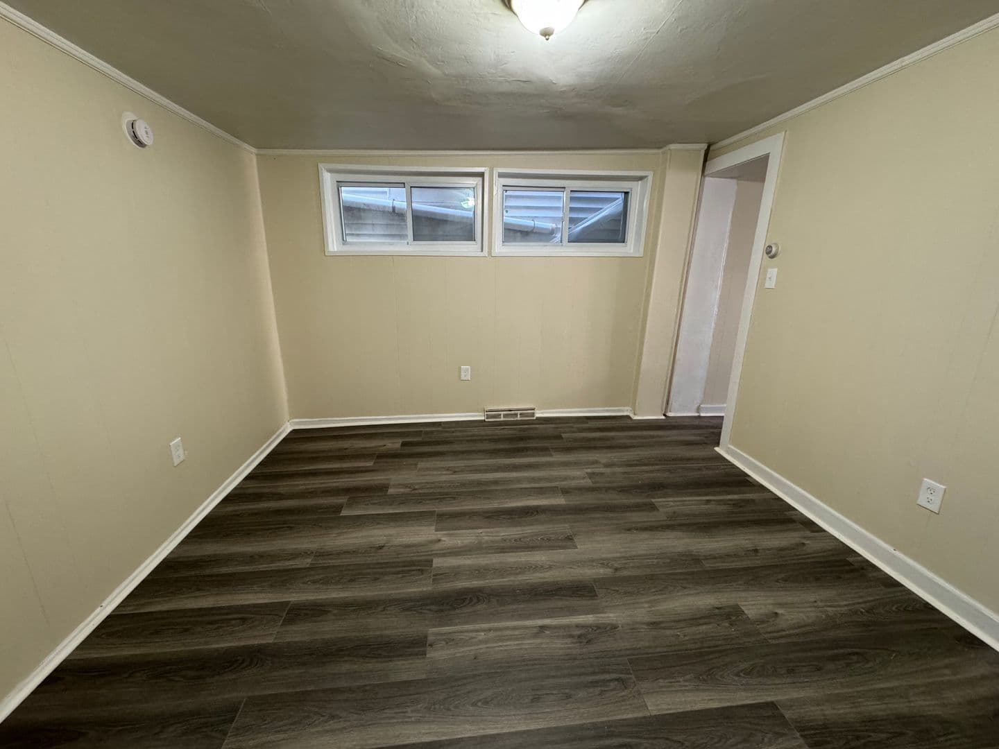 lebanon Townhome: 1014 Chestnut St