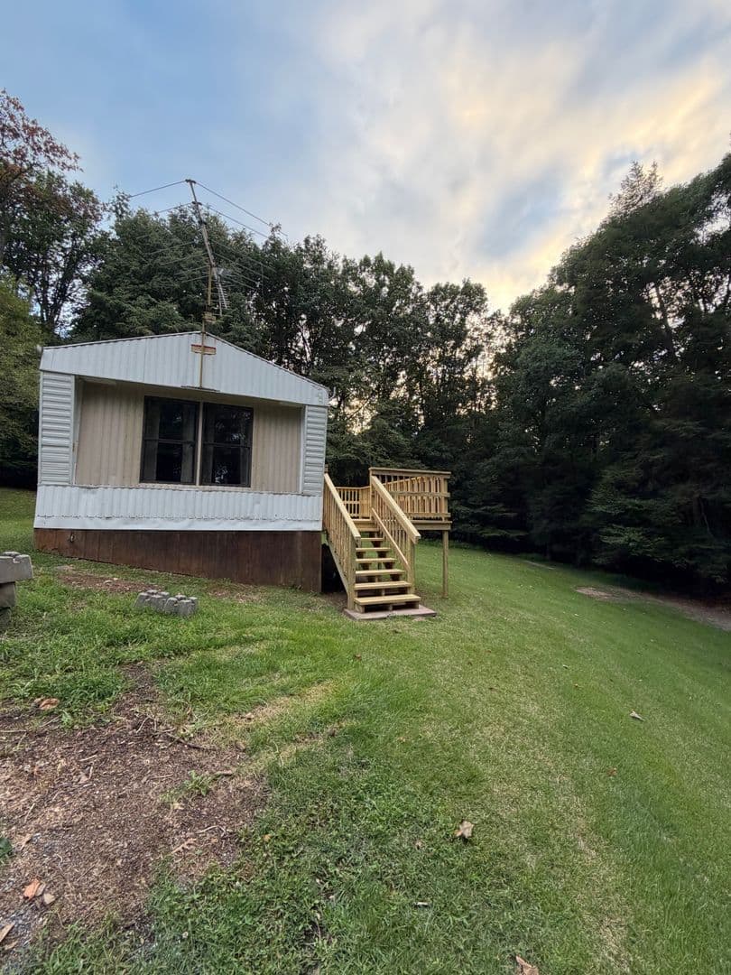 Jonestown House: Northern Lebanon