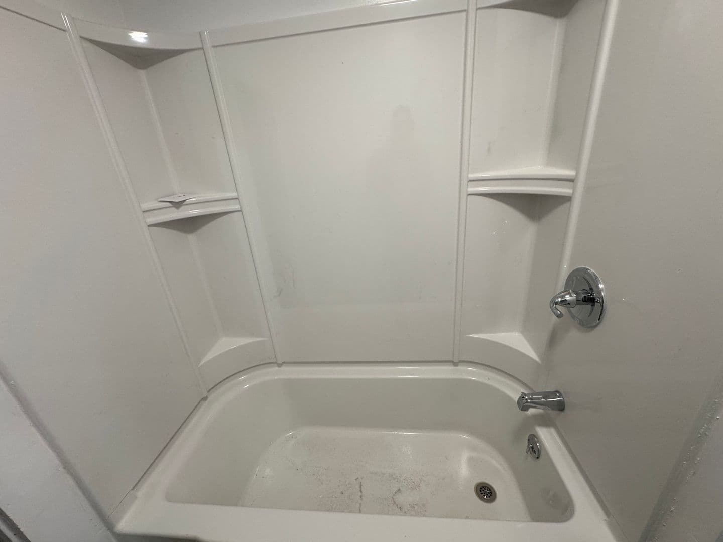 lebanon Townhome: 1014 Chestnut St