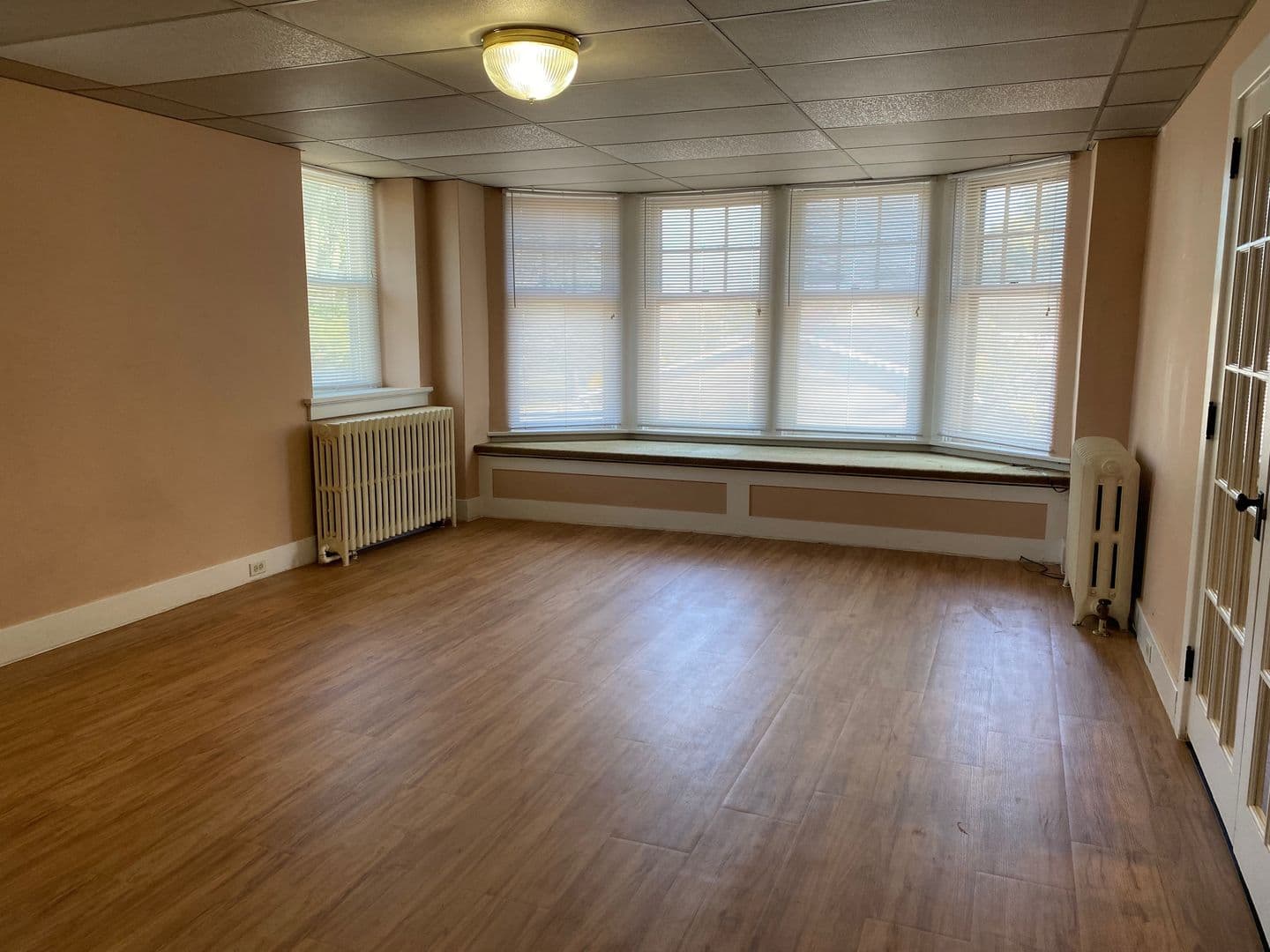 Lebanon House: 544 S 9th St #8