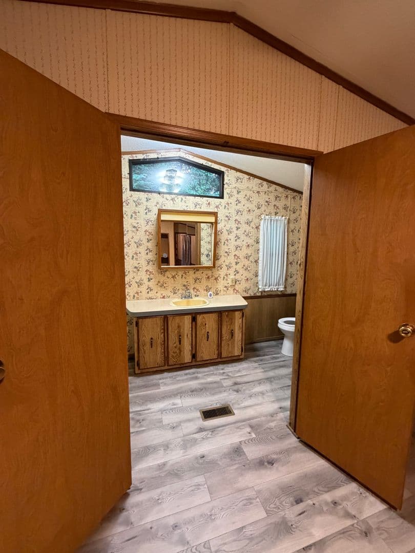 Jonestown House: Northern Lebanon