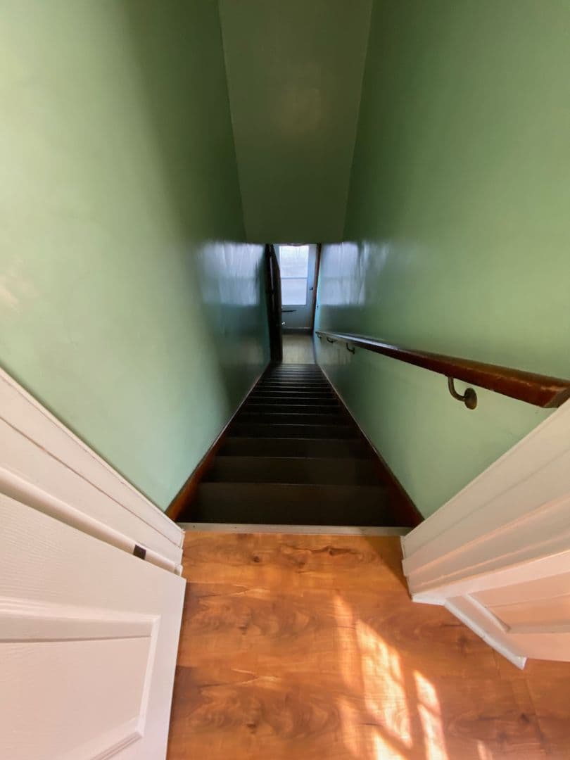 Lebanon House: 544 S 9th St #8
