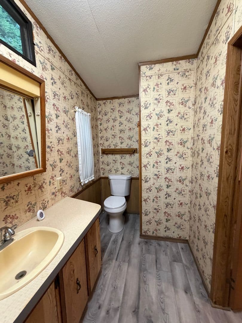 Jonestown House: Northern Lebanon