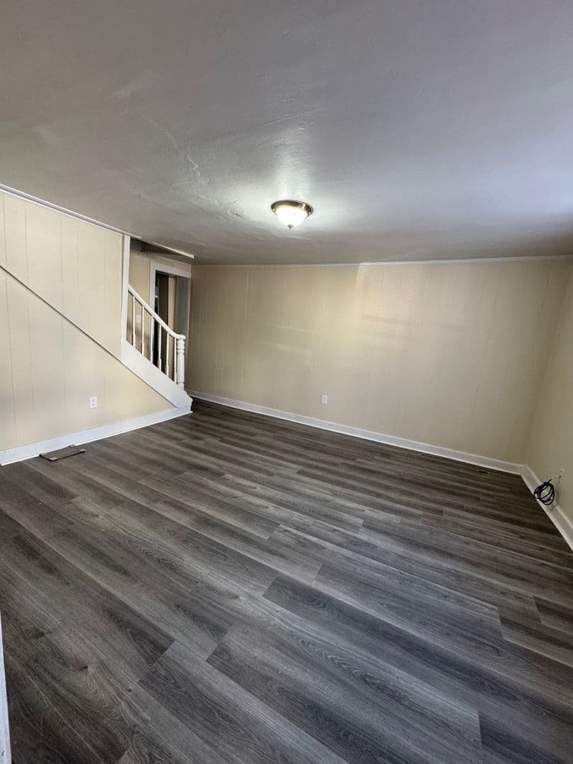 lebanon Townhome: 1014 Chestnut St