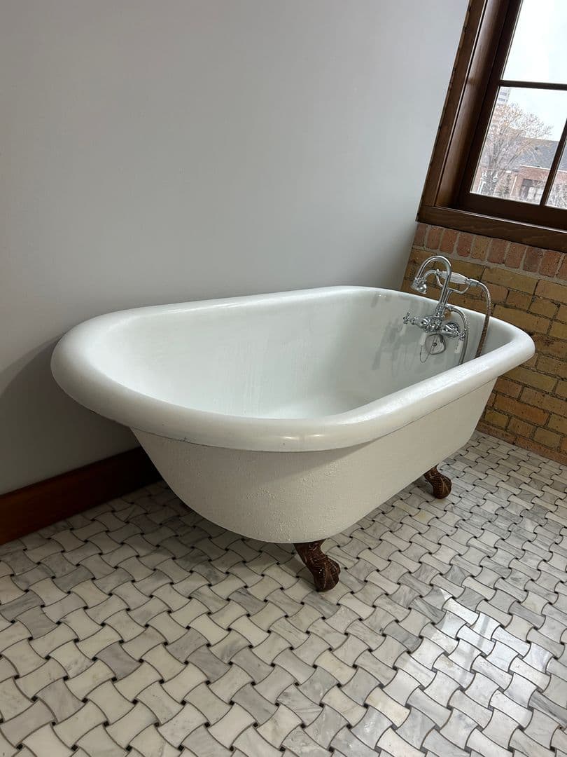St Paul Apartment: 330 9th Street East