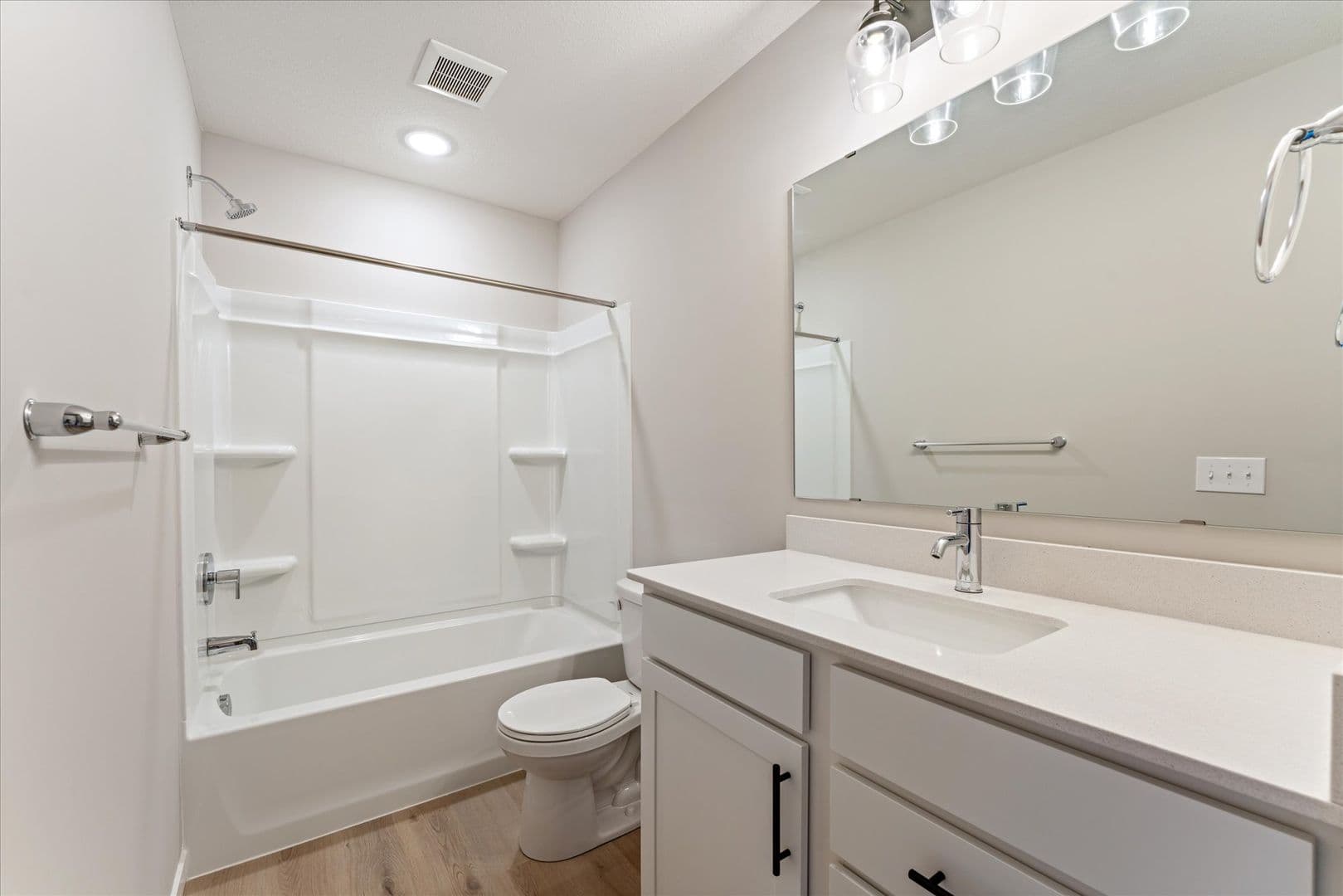 Woodbury Apartment: 10108 Sunbird Cir