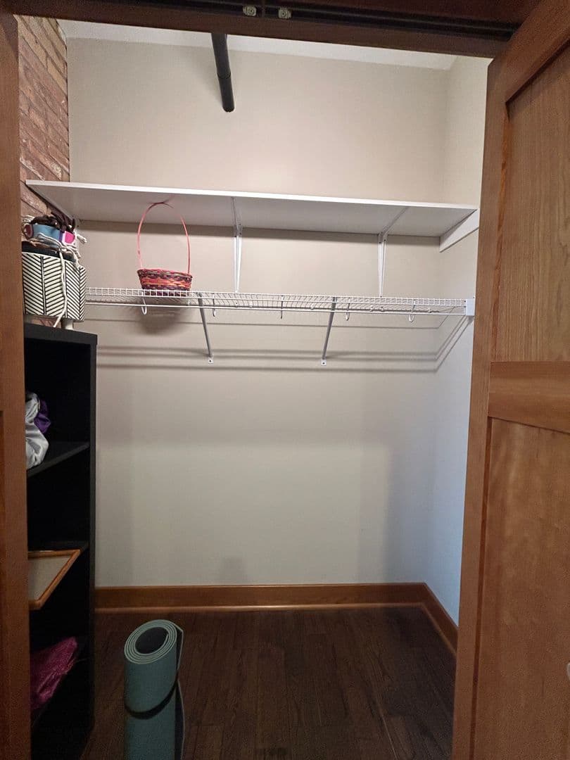 St Paul Apartment: 330 9th Street East