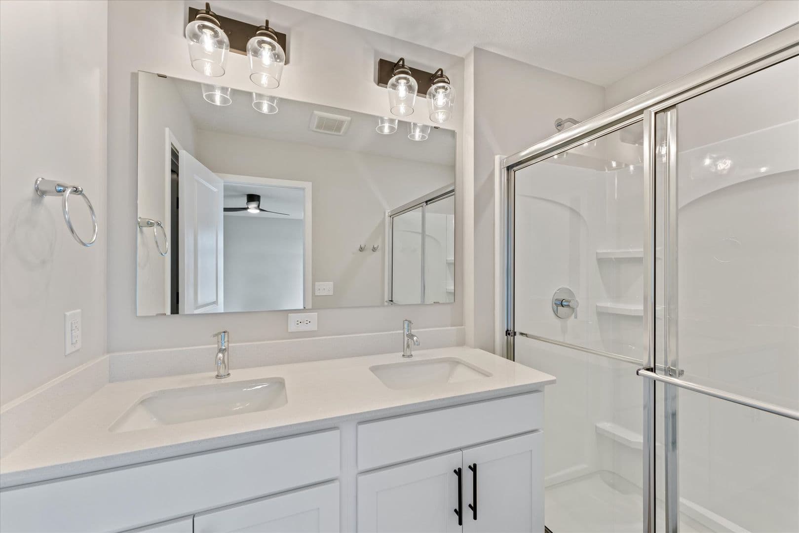 Woodbury Apartment: 10108 Sunbird Cir
