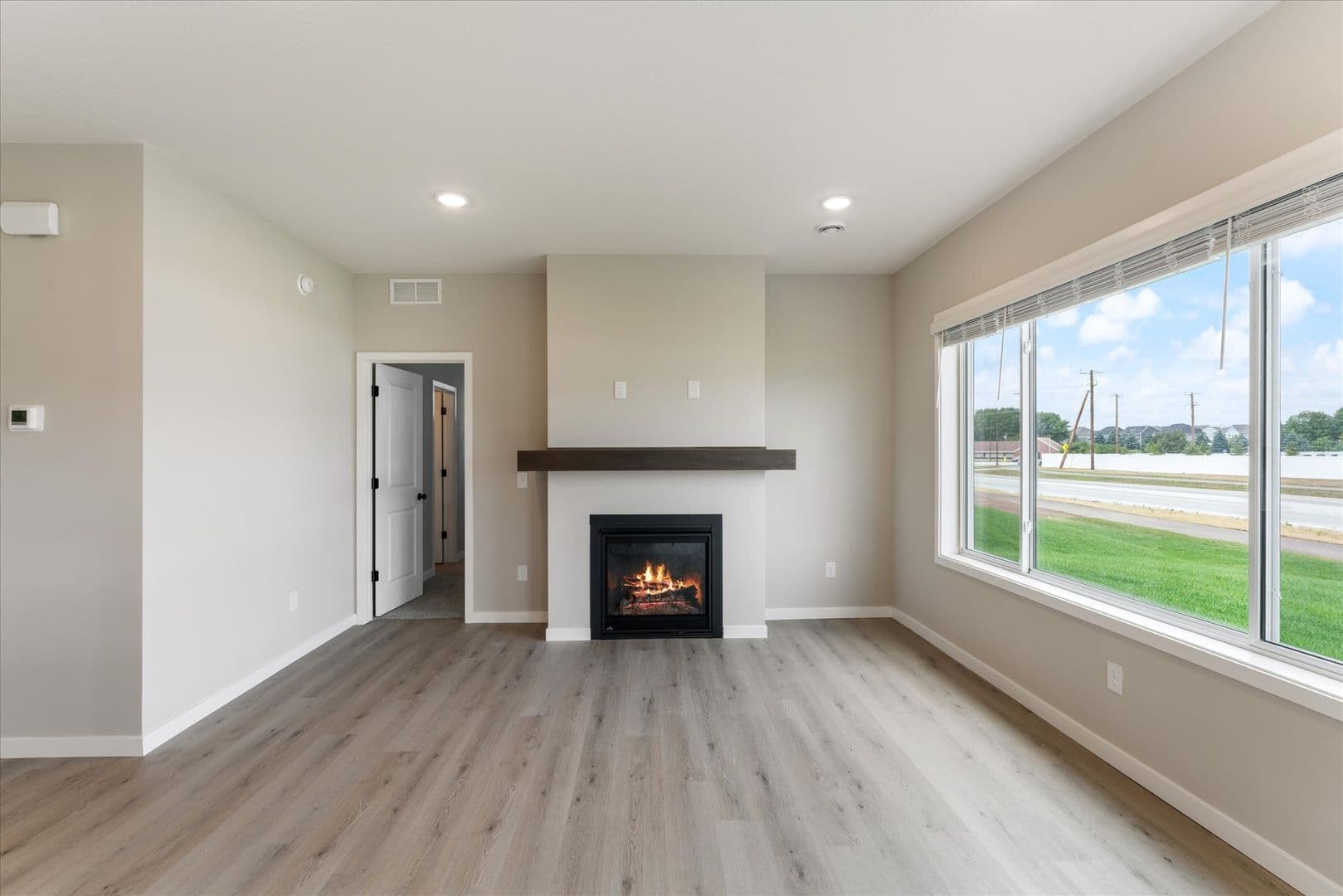 Woodbury Apartment: 10108 Sunbird Cir