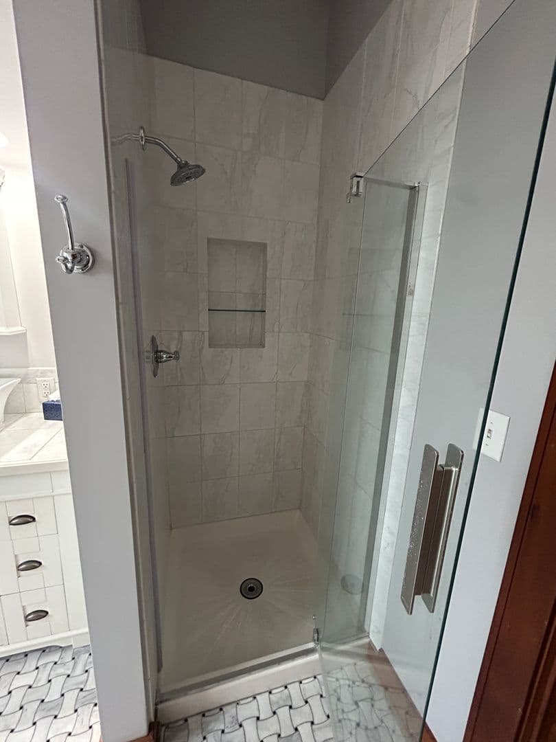 St Paul Apartment: 330 9th Street East