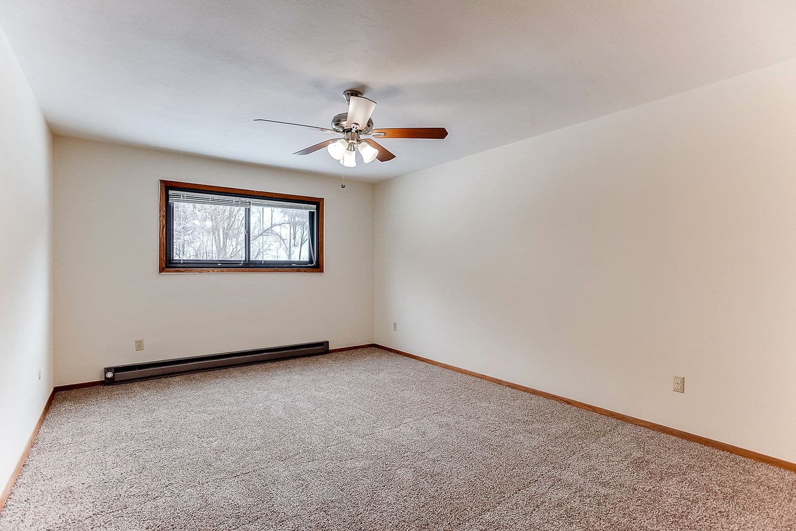 Newport Apartment: 1922 & 1932 10th Avenue