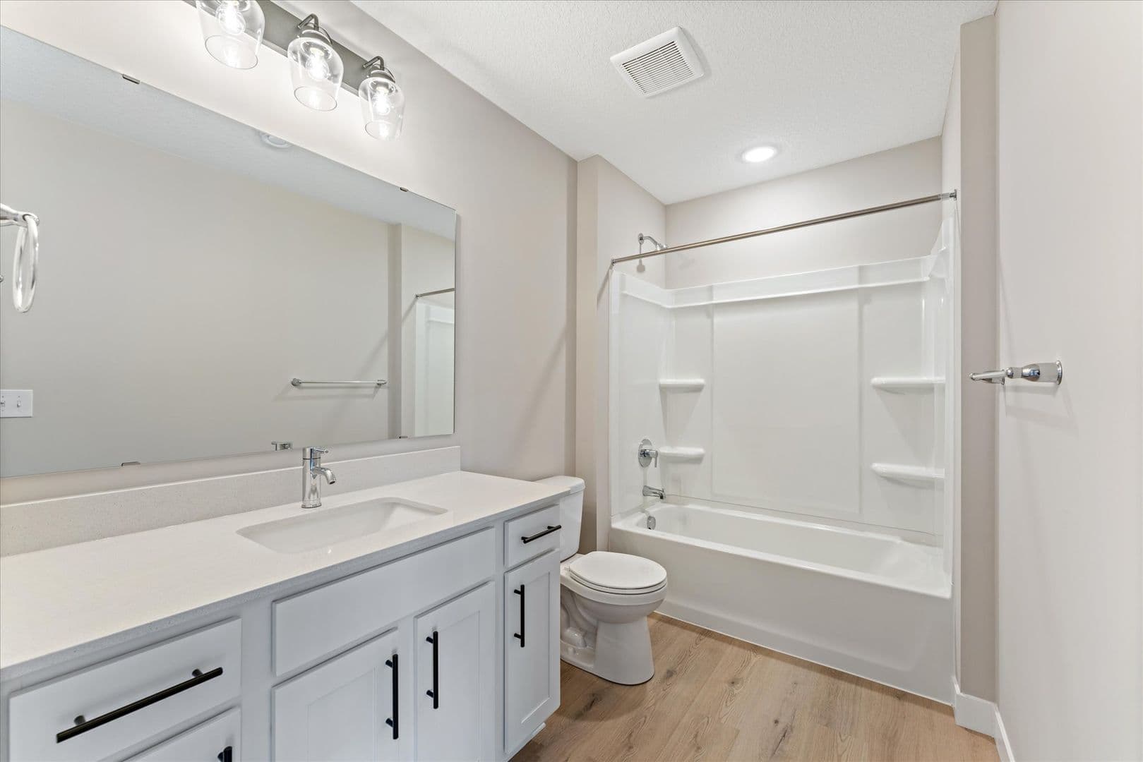 Woodbury Apartment: 10108 Sunbird Cir