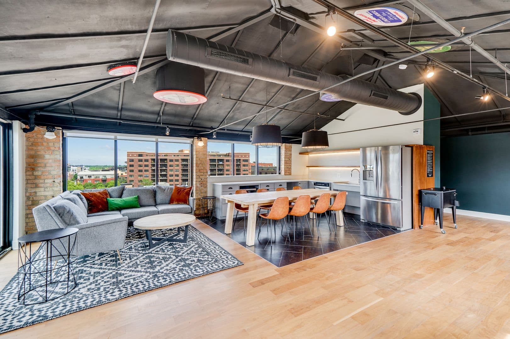 Minneapolis Apartment: 212 North Second Street