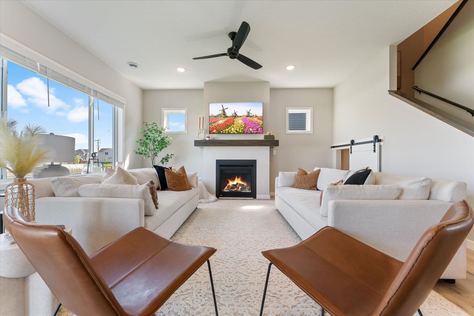 Woodbury Apartment: 10108 Sunbird Cir